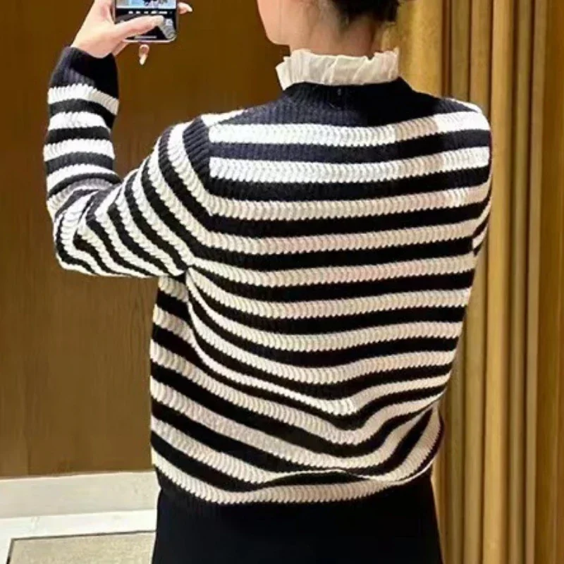 

New 2023 Autumn and Winter Single-breasted Striped Loose Cardigan Coat Women