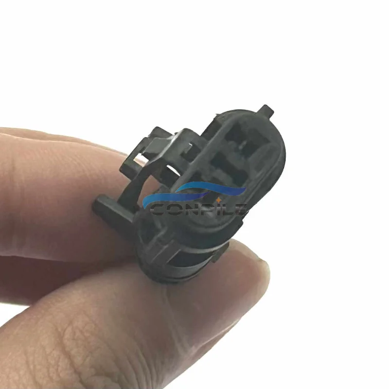 

1pc for Kia K2 K3 K5 Fcrte additonal brake light socket plug outdoor temperature sensor cable