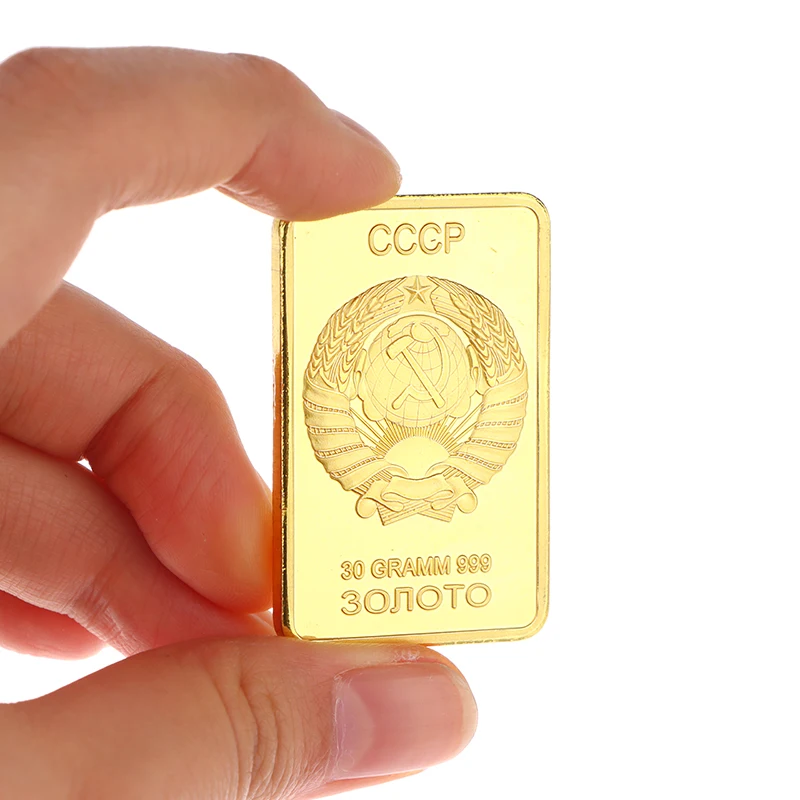 

Золотой сувенирный знак СССР из металла