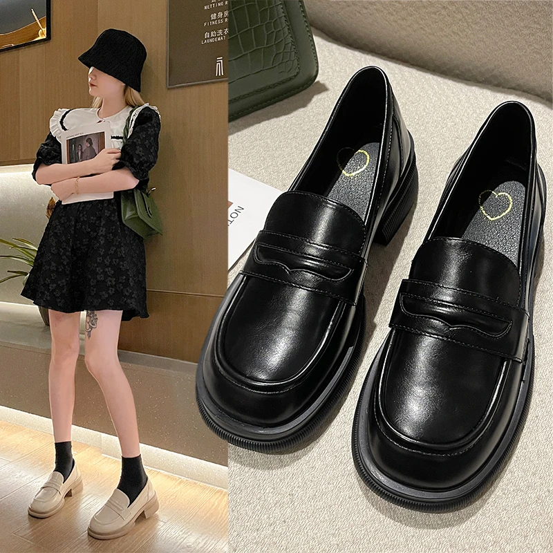 

Casual Woman Shoe Round Toe Oxfords Loafers With Fur British Style White Sneakers Female Footwear Retro New Leather Summer Slip-