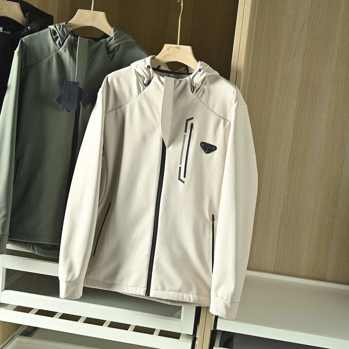 Куртки PRADA удобная ткань против морщин комфортный дышать Мода Тонкая посадка