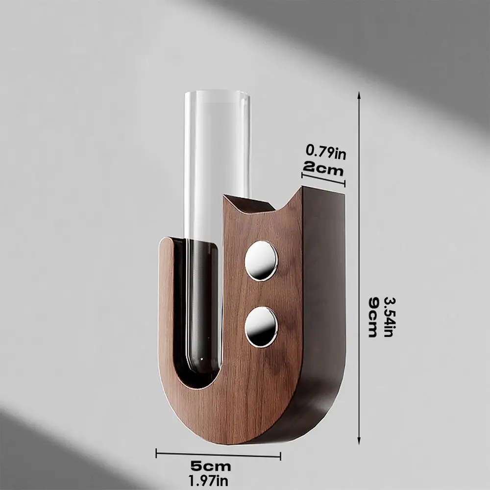 

Стеклянная ваза для кошачьих усов