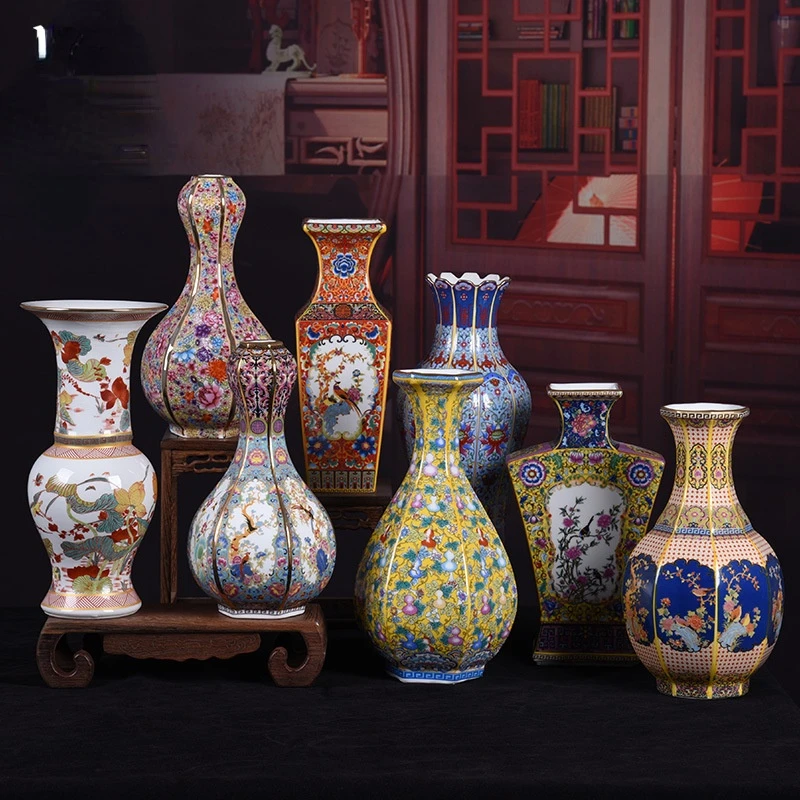 

Jingdezhen Antique Porcelain Vase Vintage Flower Carving Vase Flower Arrangement Decoration Ceramic Crafts Flower Pot Home Decor
