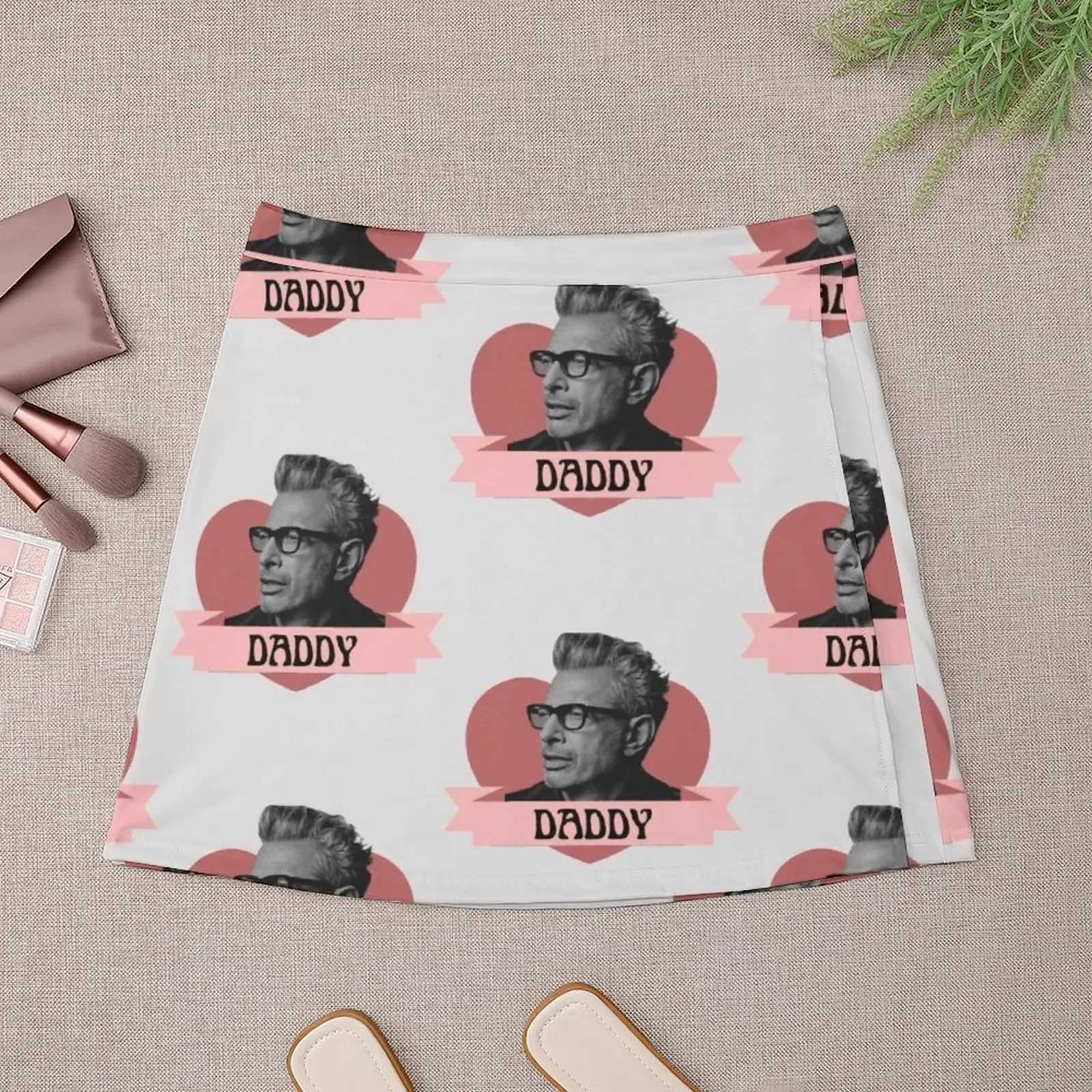 Женская мини-юбка с сердечком в стиле Звезд