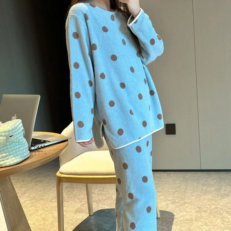 Рисунок 6 - Женская пижама, новинка осень-зима