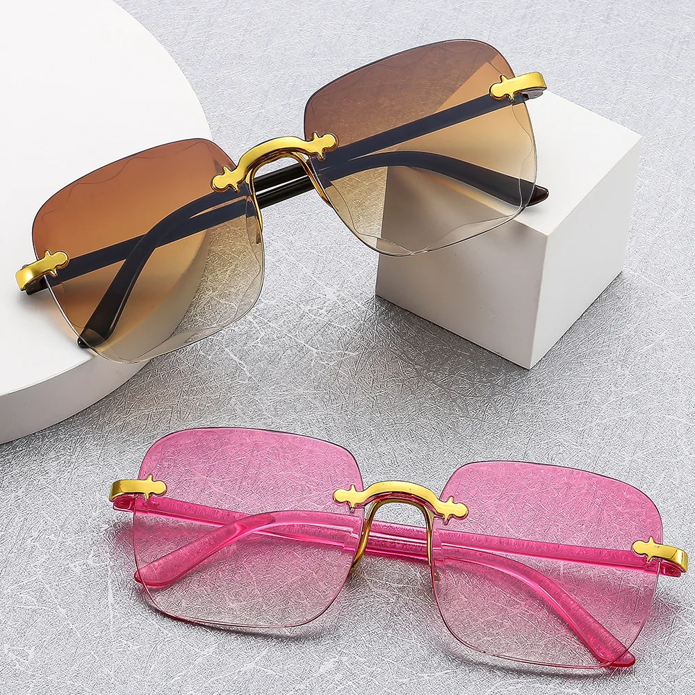 

Очки солнцезащитные женские дорожные в Корейском стиле, модные большие солнечные очки без оправы в квадратной оправе, с градиентными линзами, UV400, летние