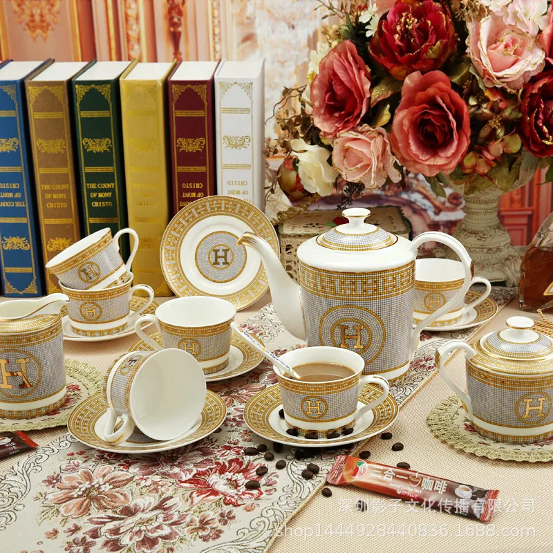 

Винтажный кофейный сервиз, Европейский фарфоровый цветочный чайный сервиз, послеобеденный чай, кофейная чашка, блюдо, Подарочная коробка д...