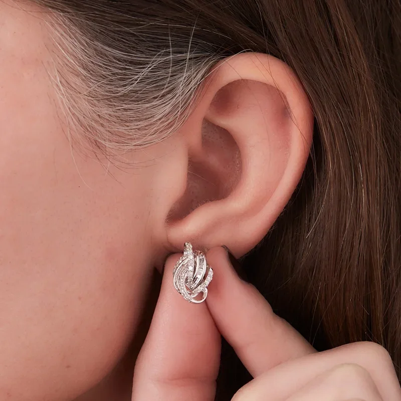 2024 Новые модные серьги с геометрической линией и блестящим цирконом