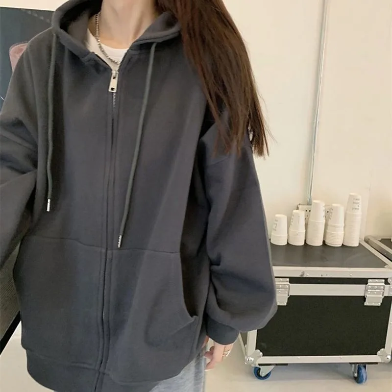 Рисунок 2 - Серый кардиган большого размера