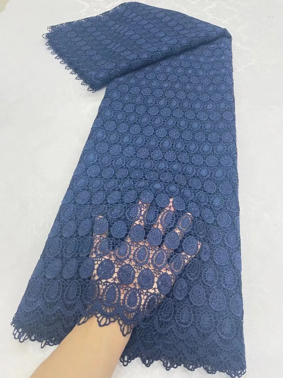 

2024 Высокое качество Африканский нигерийский хлопок свадебное платье Тюль кружевная ткань Блестки для шитья водорастворимые 5 ярдов JL276