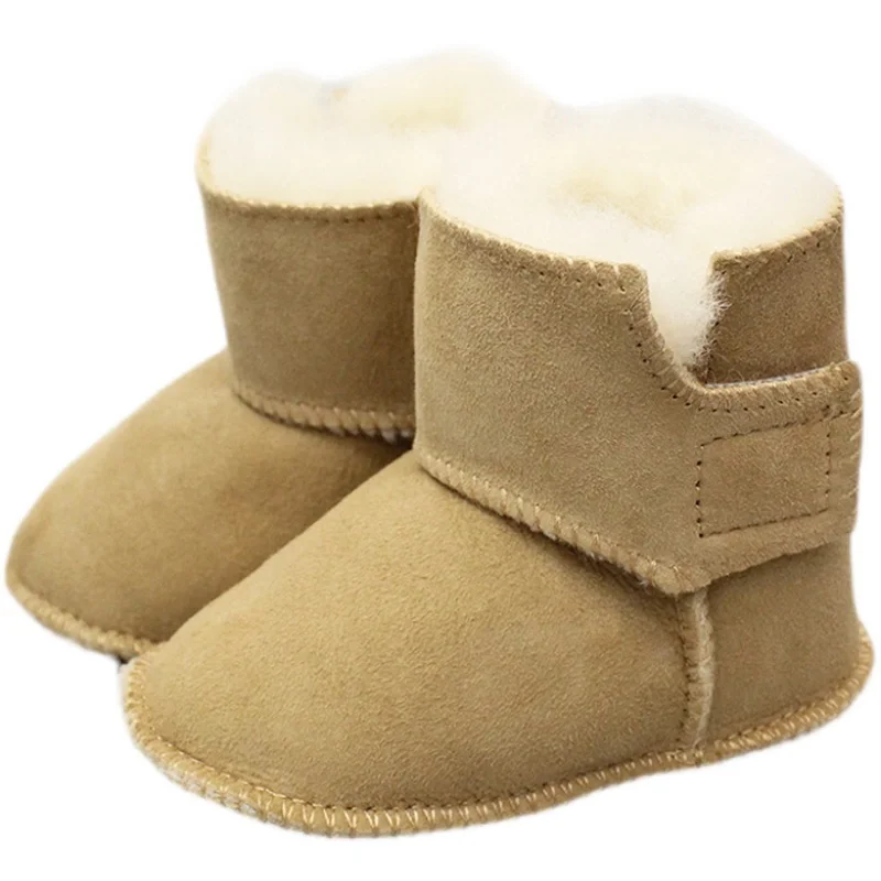 Новые подлинные кожаные зимние сапоги со шнурком на липучке с мехом детские для малышей первые шаги.