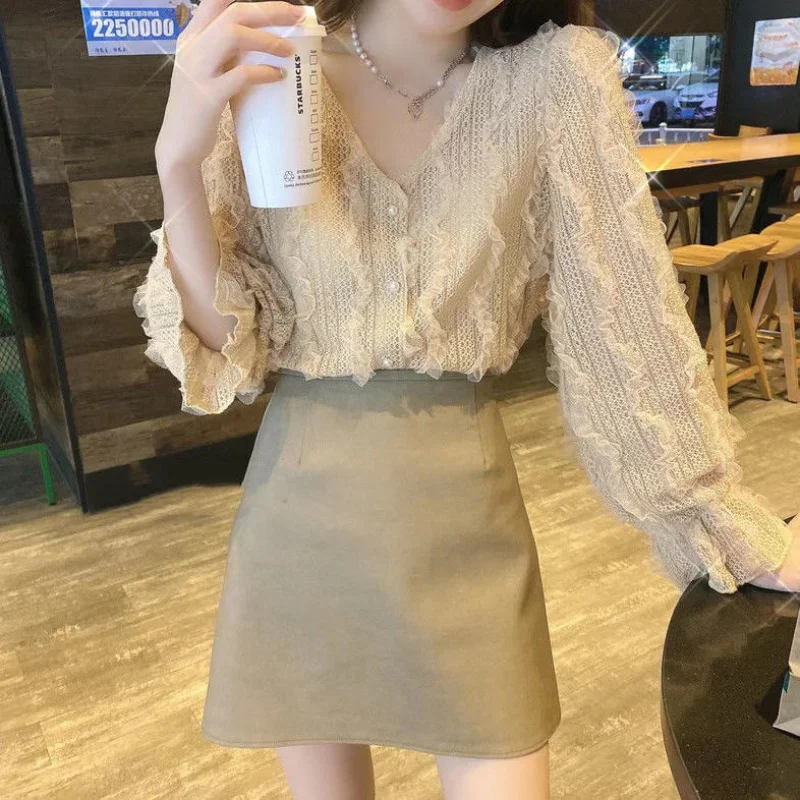 

Korean Mesh Lace Splice Hollow Lace Blouse Women 2023 Autumn V neck Gentle Style Foreign Long Sleeve Casual Blouse Shirt Female
