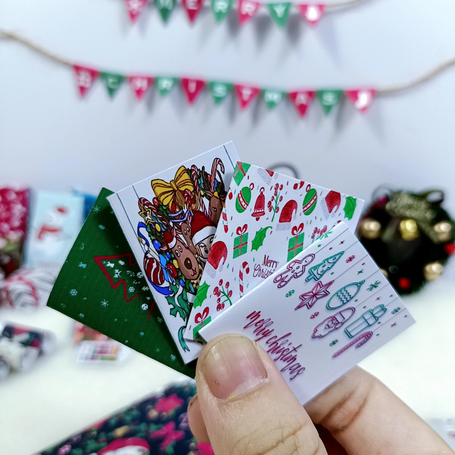 Новый миниатюрный Рождественский подарок для кукольного домика