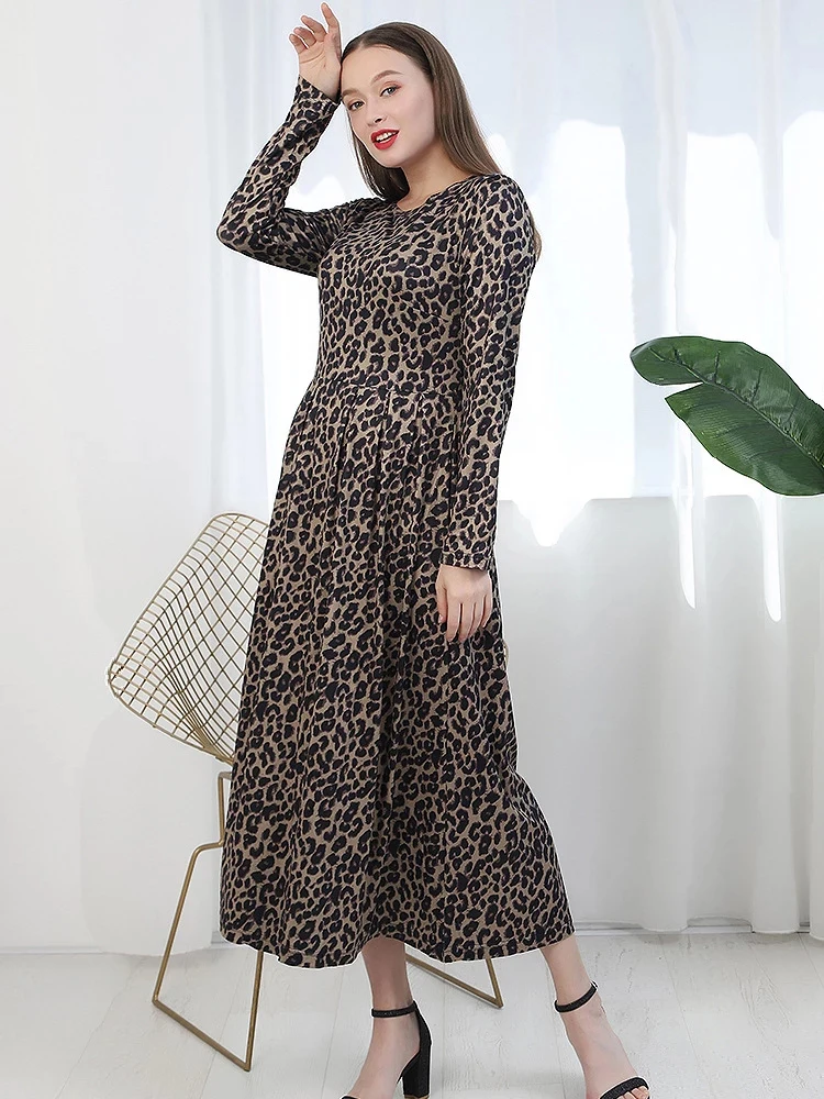 Повседневные женские платья в европейском стиле с леопардовым принтом Ретро