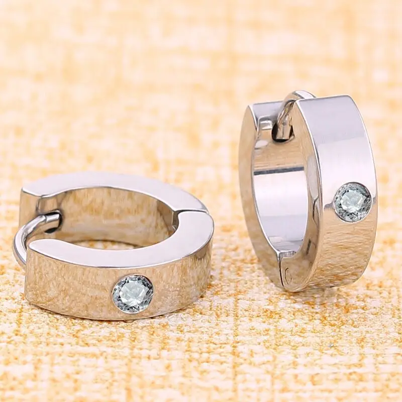 Оптовая продажа ювелирных изделий -- серьги-кольца из титановой стали с гладким