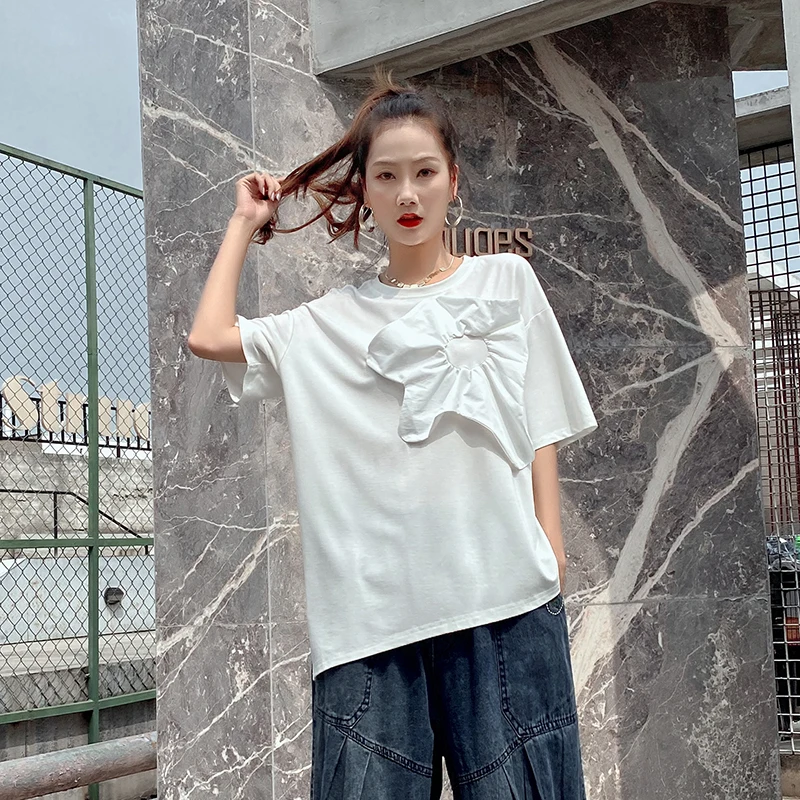 

220420 Women Three-dimensional Flower Patched Big size Casual T-shirt New Round Neck Irregular Short Sleeve Fashion Tide Summer