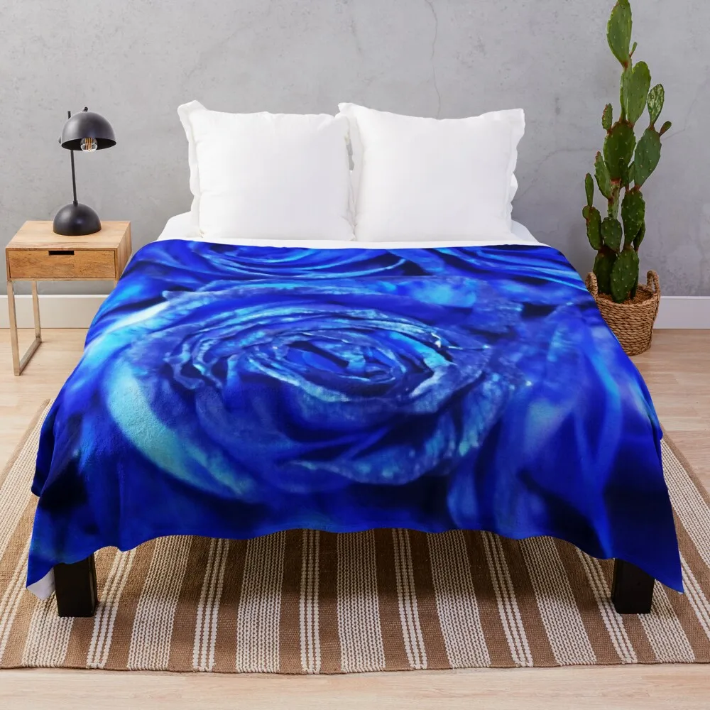 

Blue Rose Flannel Throw Blanket Valentine's Day Romantic Theme Gift Lightweight Warm Super Soft King Queen Size Flower Pattern