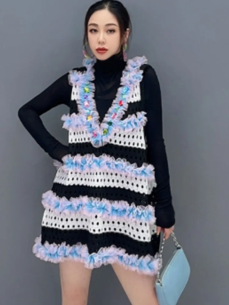 

URIOR 2023 Autumn New Korean Style Cutout Stripe Sleeveless Knitted Vest Women Age Reducing Casual Fashion Female Wear