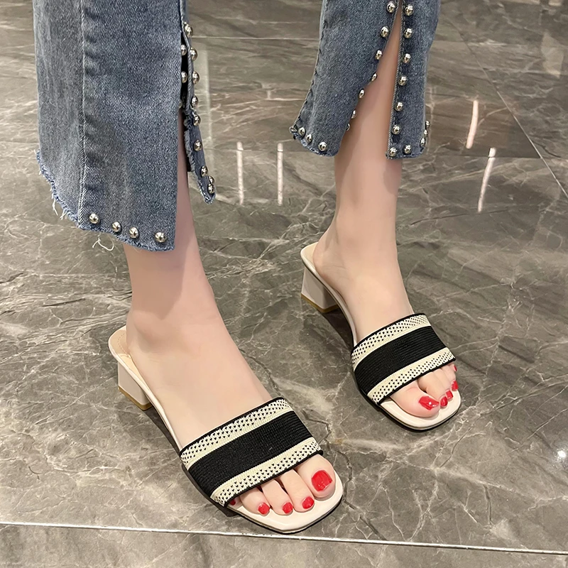 

Женские босоножки с принтом, сандалии на плоской подошве, дизайнерские классические модные дамские босоножки с чехлом для пыли, Новинка лета 2022