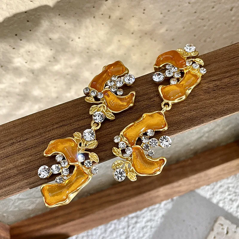 

Retro personality earring earrings
