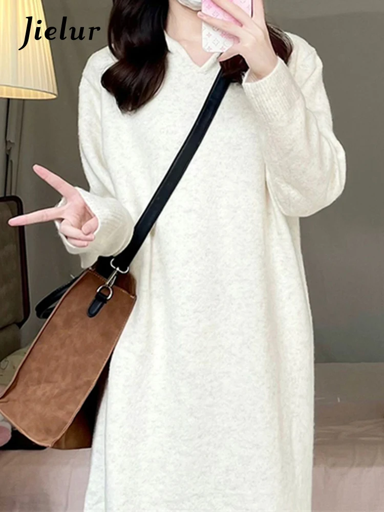 

Женское трикотажное платье-свитер с капюшоном, однотонное