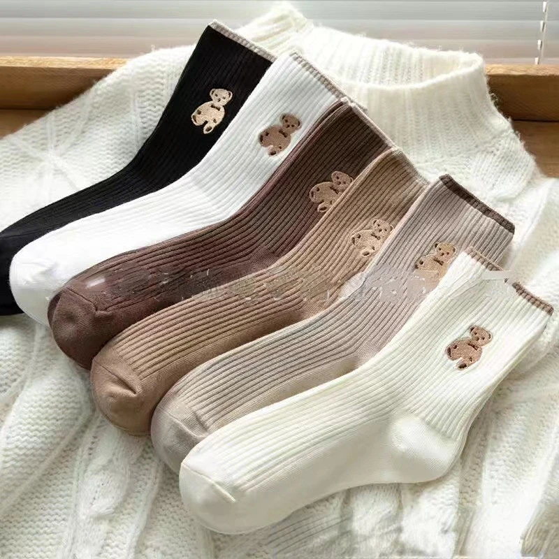 

5 pairs Mid-tube cute Japanese trend Korean spring and autumn style summer pile socks winter teddy bear stockings