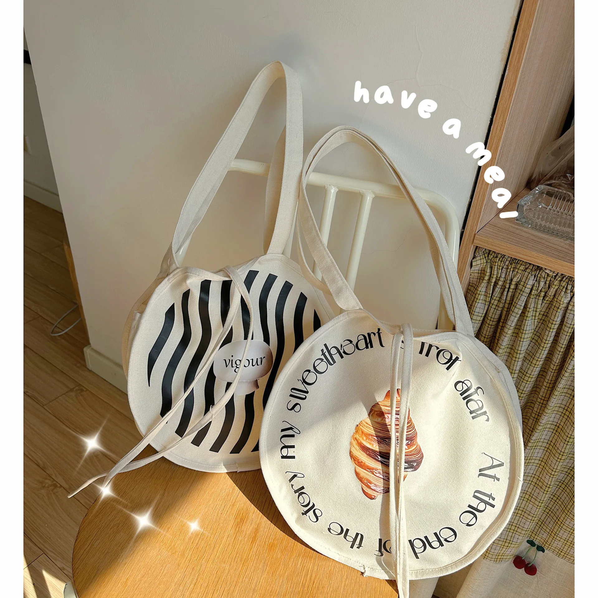 

Japanese Style Tote Bag Women Circular Canvas Bags Ladies Handbags and Purses Letter Print Shoulder Bag For Women Shopping Bag