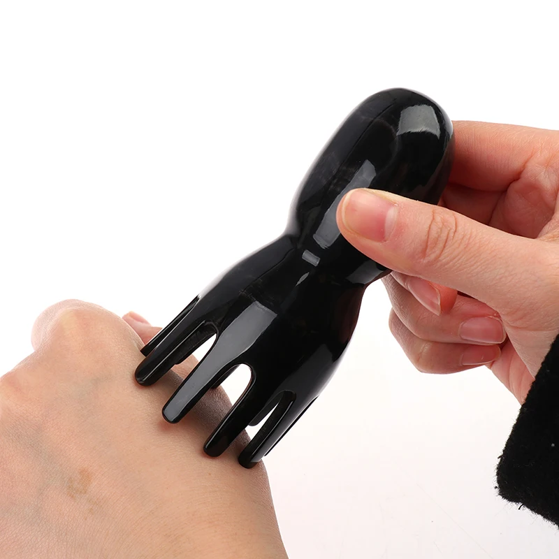 

New Buffalo Horn Shampoo Octopus Hair Brush Head Scalp Massager Black Ox Horn Hair Scalp Comb Hair Clean Care Tools