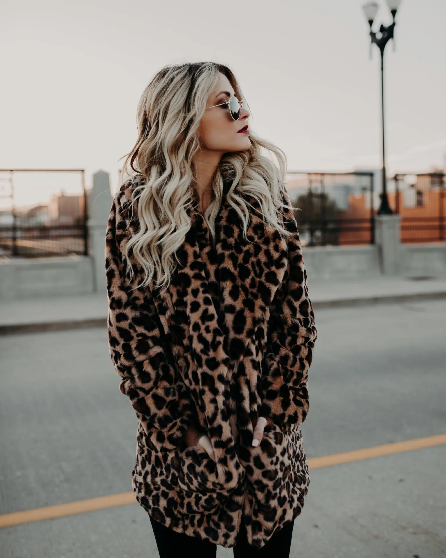 

Spring Autumn Women fleece jacket Lapel Leopard Faux Fur Coat with lining