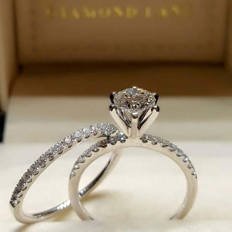 

Elegant Attractive Silver Colors Simple Rings for Women Set Trendy Metal Inlaid White Stone Wedding Engagement Jewelry