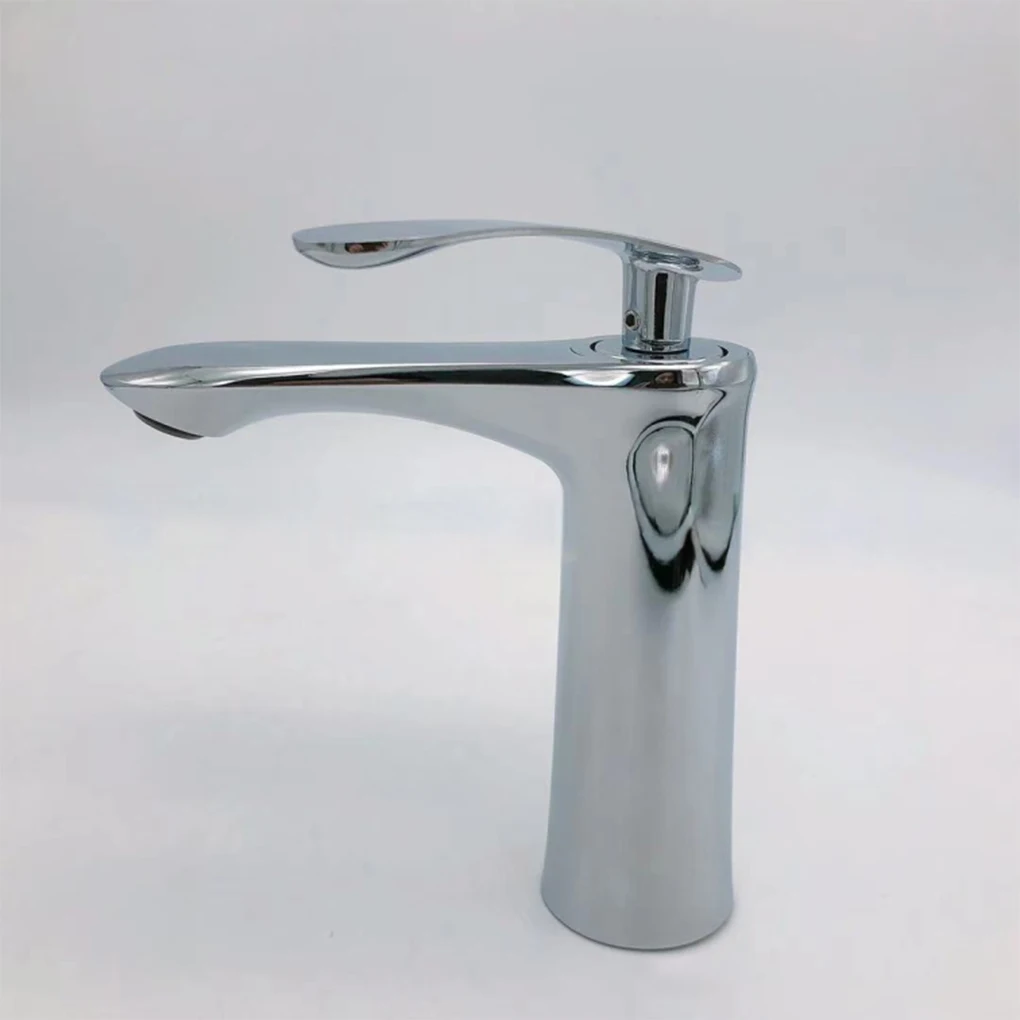 

Lavatory Sink Faucet Bathroom Basin Water Tapware Replacement Hot and Cold Mixer Tub Single Handle Deck Sprayer Silver