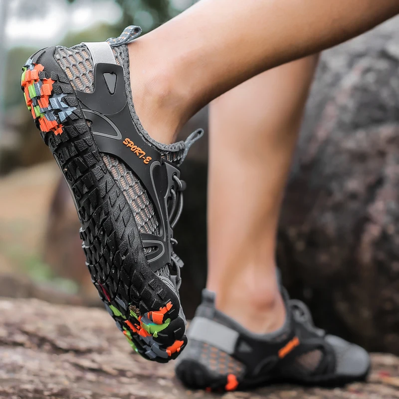 Men Hiking Shoes Suede + Mesh Outdoor Man Breathable Sneakers Climbing Shoes Wading Shoes Quick-dry Water Shoes