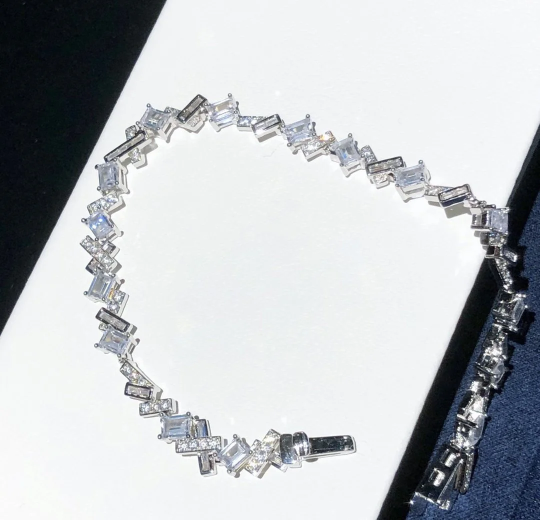 

Новинка, браслет INBrand с лестницей особой формы, квадратной формы, милые украшения, благородные и высококачественные украшения по индивидуальному заказу