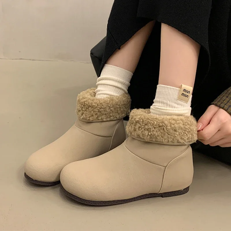 Повседневные женские ботильоны на меху замшевые туфли плоской подошве теплые