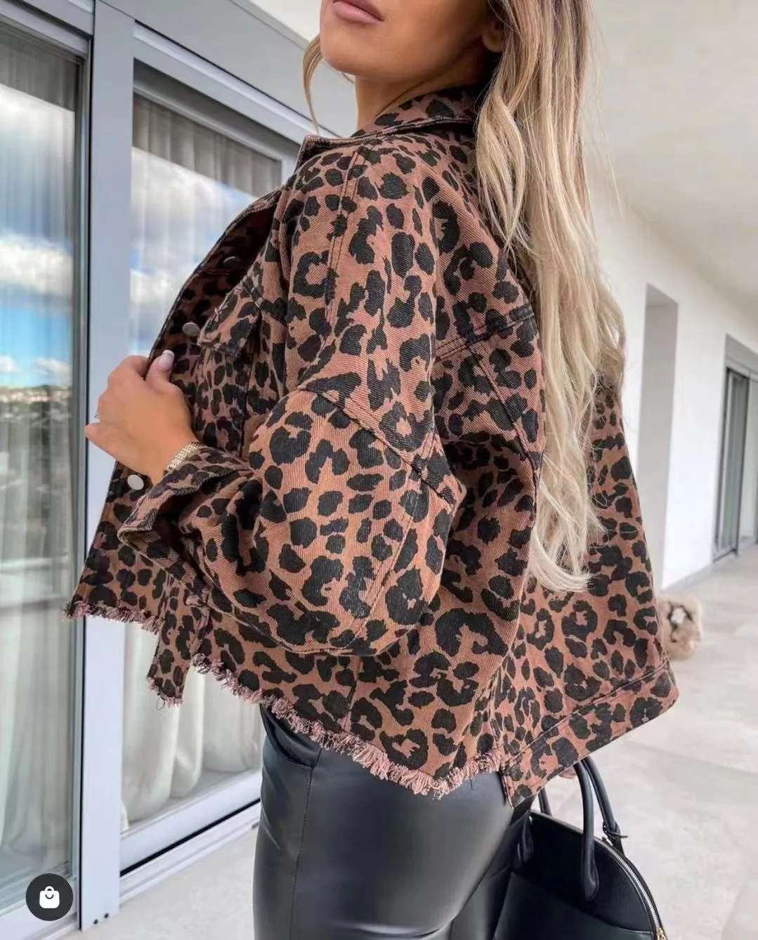

Женская джинсовая куртка, Новинка осени 2023, джинсовая куртка с леопардовым принтом для женщин, облегающие пальто с длинным рукавом