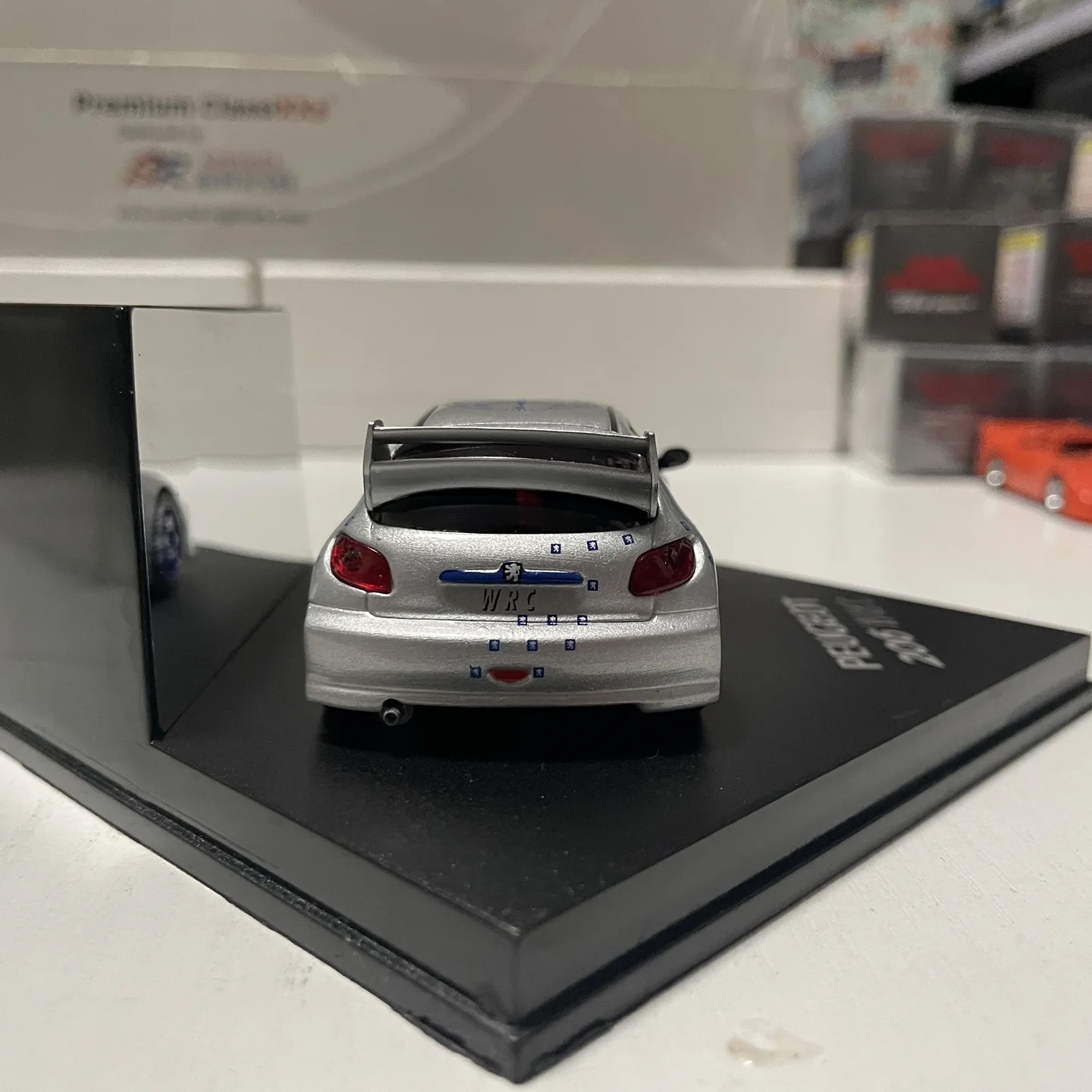 Фото Масштаб 1:43, литой под давлением сплав, серебро Peugeot 206 WRC, игрушки, модель гоночного автомобиля, классика, ностальгия, подарки для взрослых, сувенир, статический дисплей №5