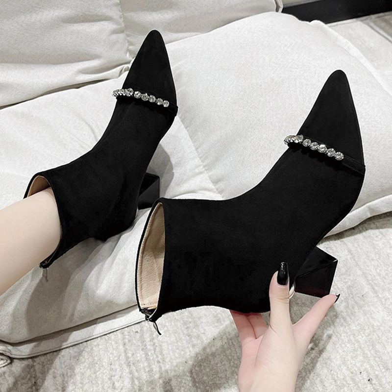 

Sexy Crystal Women High Heels Shoes Suede Chunky Chelsea Boots Brand 2024 Winter New Pointed Toe Luxury Mujer Ankle Boots Pumps