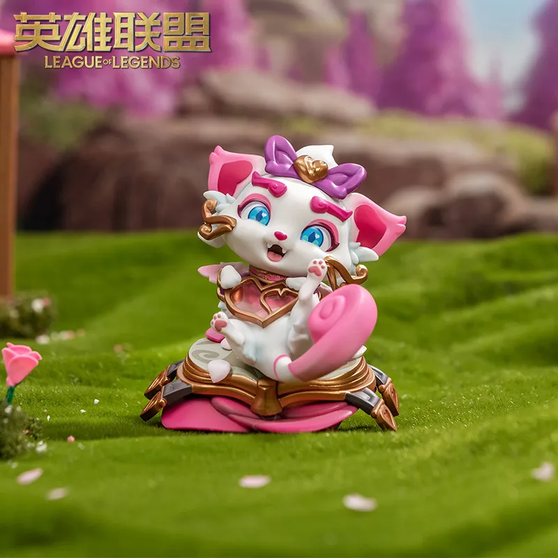 

In Stock Original League of Legends The Magical Cat Yuumi Figure Model Game Around Genuine Collectible Boxed Dolls Toy Gift