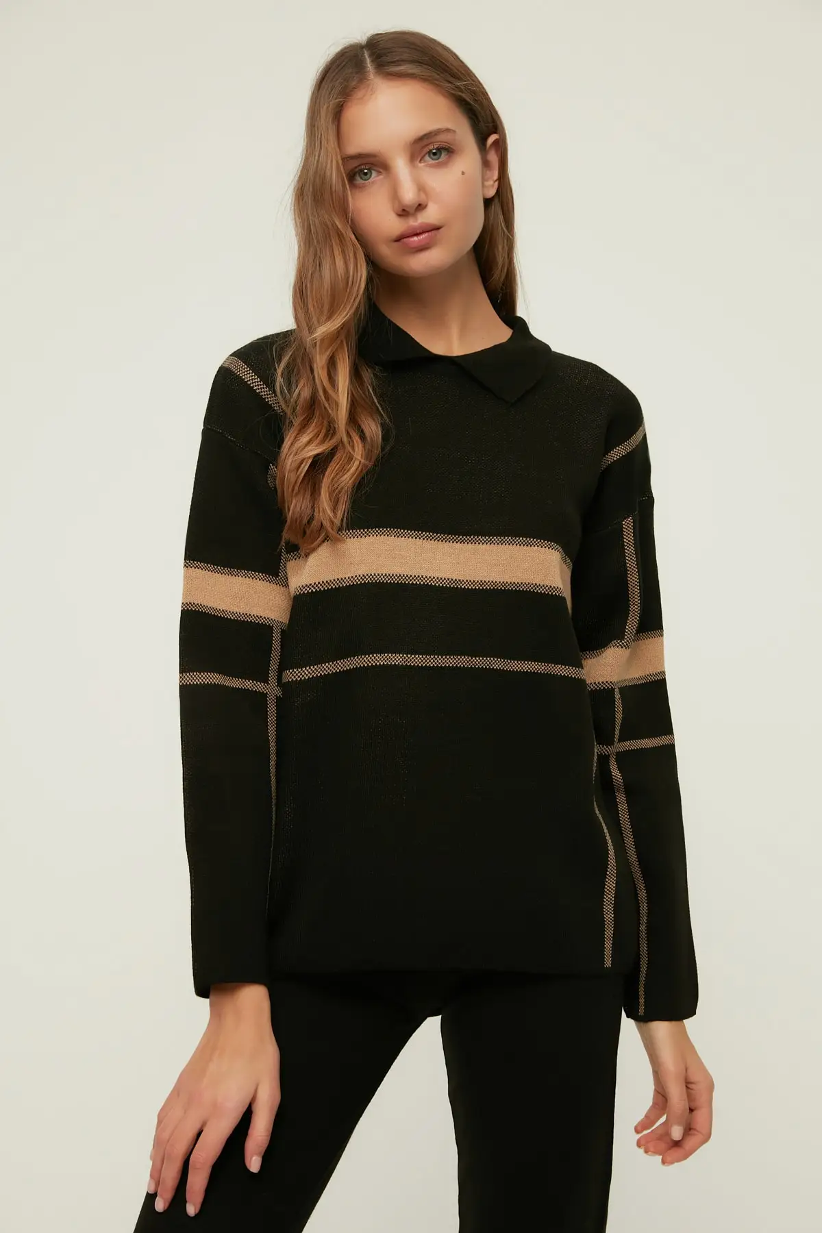 

Polo Collar Knitwear Sub-Top Suit TWOAW22AU0512