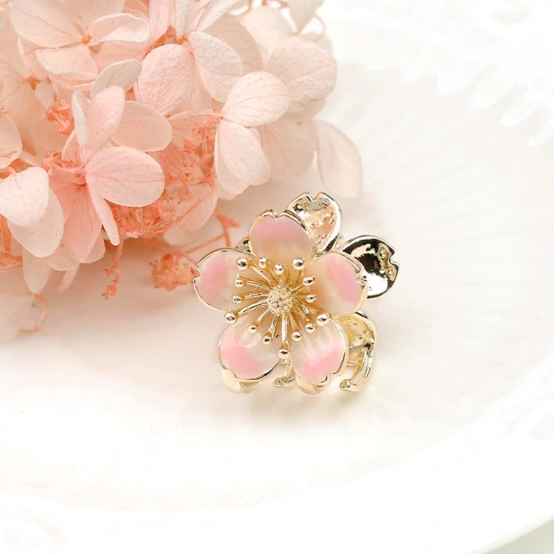 

2022 New Japanese Cherry Blossom Headdress Sweet Cute Top Clip Hairpins Hair Accessories Headgear Small Size Shark Clip