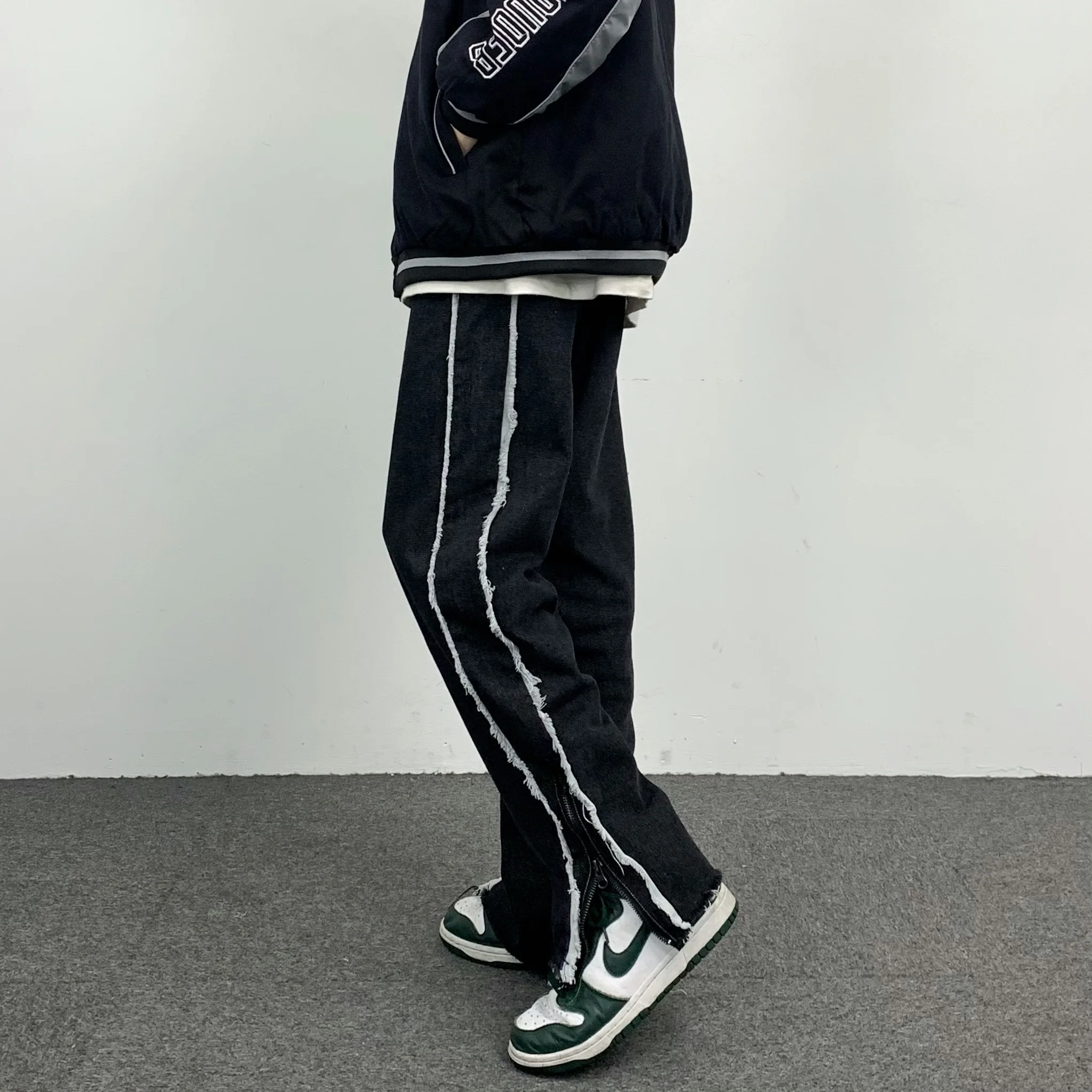 Four Seasons Men's Jeans Raw Edge Stitching Slit Straight Wide Leg Jeans Hip Hop Men Pants Y2k Jeans Fashion Street Brand Jeans