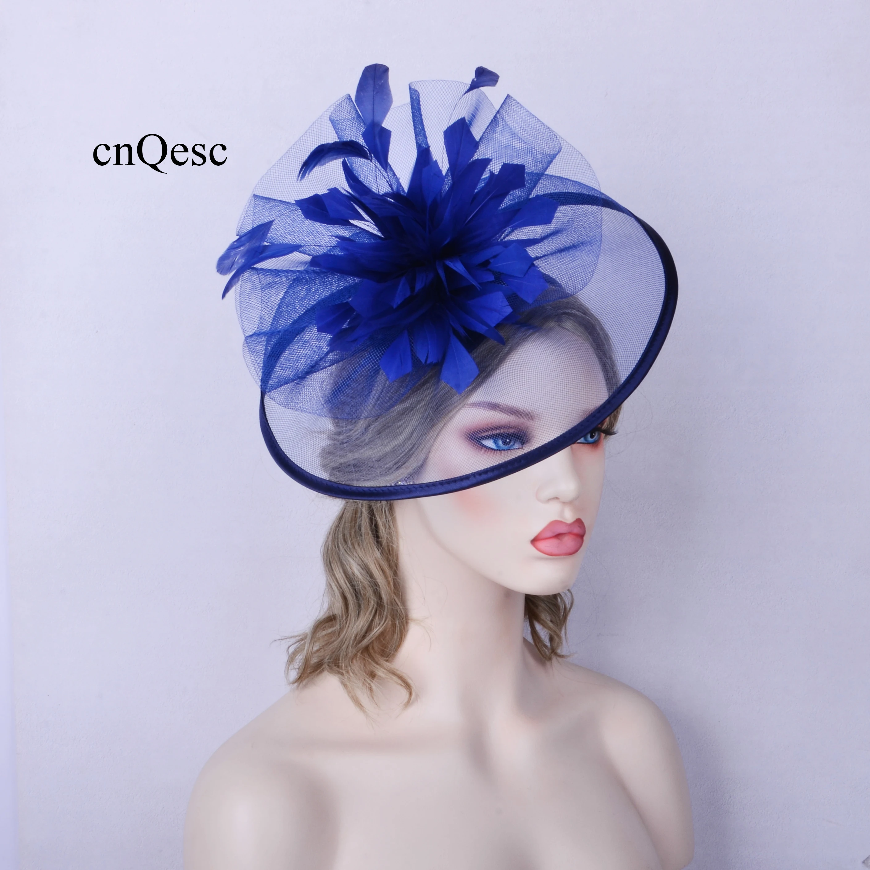 Оптовая продажа свадебная шапка sinamay base с цветами из перьев для Кубка Мельбурна