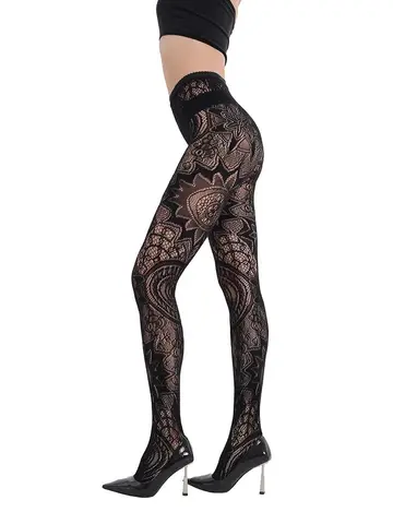 Хатсунэ Мику порно суреттері Lacey Nubiles секс