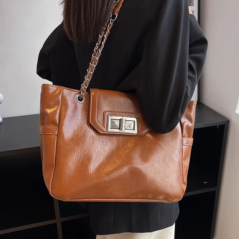 

Winter Quilted Denim Women Shoulder bags Luxury Fashion Trends Chain Handbags and Purses Diamond Grain Female Crossbody Bags