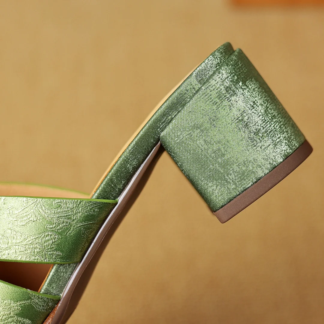 Сандалии женские из воловьей кожи узкий ремешок плетеные открытый носок без