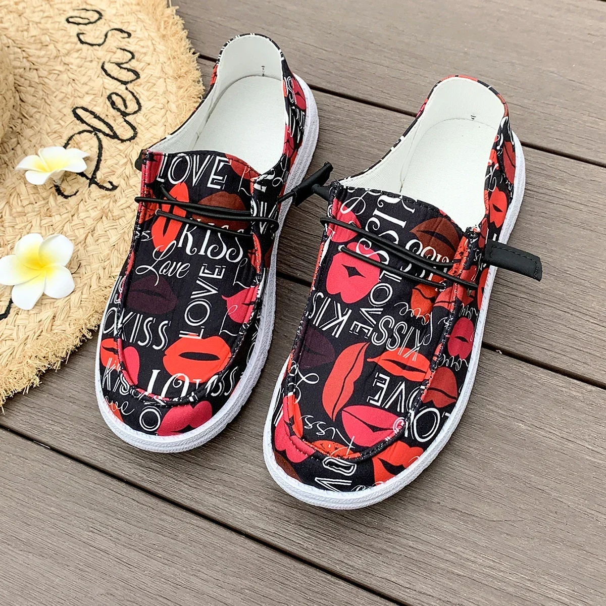 Женские кроссовки без шнуровки удобные лоферы на плоской вулканизированной