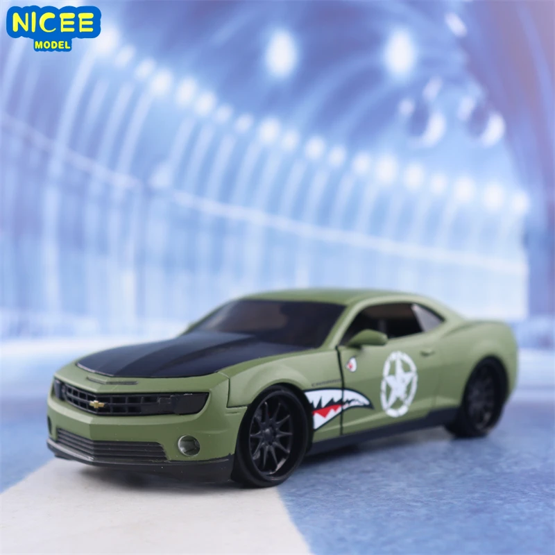 

Jada 1:24 2010 Chevrolet Camaro muscle car High Simulation Diecast Metal Alloy Model Car for Children Gift Collection J312