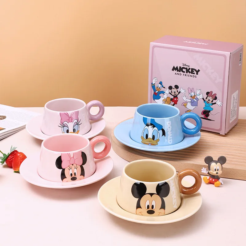 

Керамическая кофейная чашка и блюдце Disney, набор в подарочной коробке с Минни, Дональд, Дак, маргаритки, молочная чашка, милая кружка для завтрака высокого качества