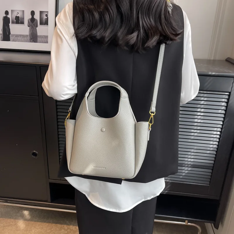 

Сумка на плечо с короткими ручками, маленькая роскошная дизайнерская сумочка, милые дорожные женские тоуты, мессенджер