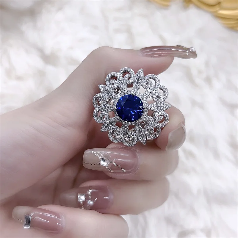 

Женское кольцо из серебра 925 пробы, с цирконом